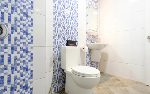 RedDoorz Plus @ West Nautical Road Puerto Galera