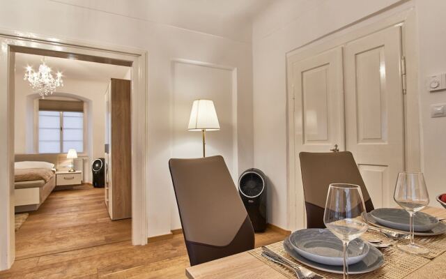 Charles Bridge Royal Apartment