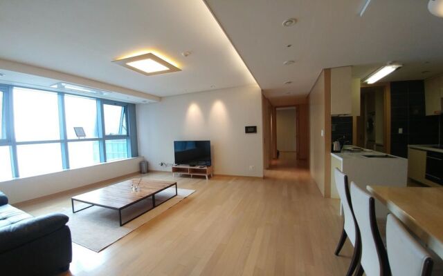 Busan Ocean Penthouse