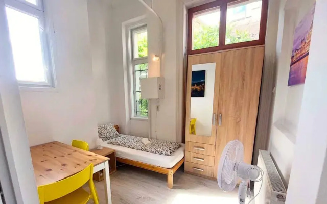GoodMo Budapest Smart Rooms