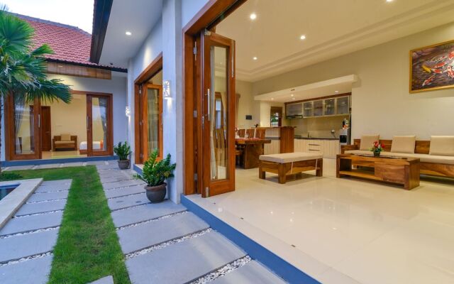 Villa Banyu Riris