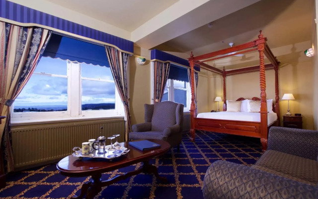The Carrington Hotel