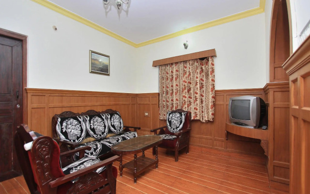 OYO 13597 Travel Stay Residency