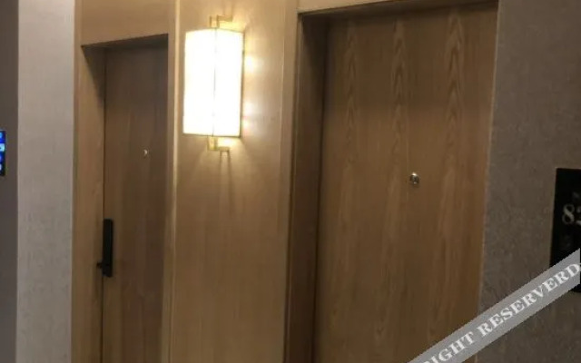 YiJu   Light Luxury  Hotel
