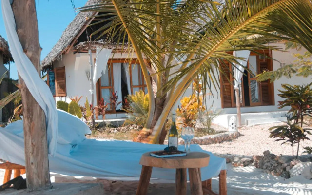 Twiga Beach Bungalows