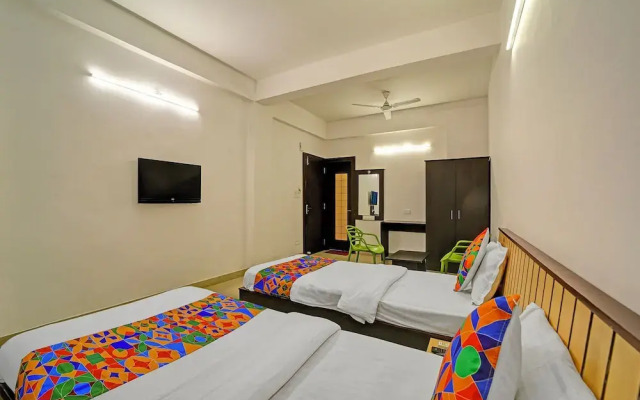 Fabhotel Konark Green