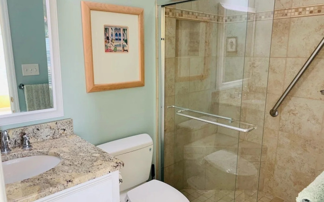 Old Man & The Sea 5 Bedroom Home by RedAwning