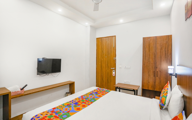 FabHotel Indirapuram by SBG Near Sec 62 Noida