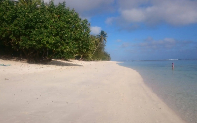 Aroa Beachside Resort