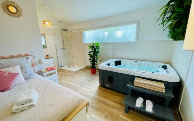 Les Jardins du Castelas by Perier-Provence