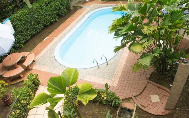 Arenal Hostel Resort Towers