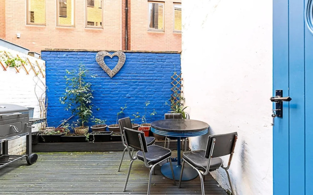 Spacious 4-bed House Near Liverpool St