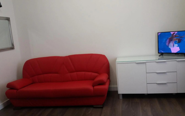 Apartment with fireplace