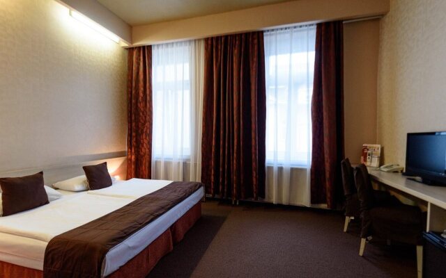 Star City Hotel