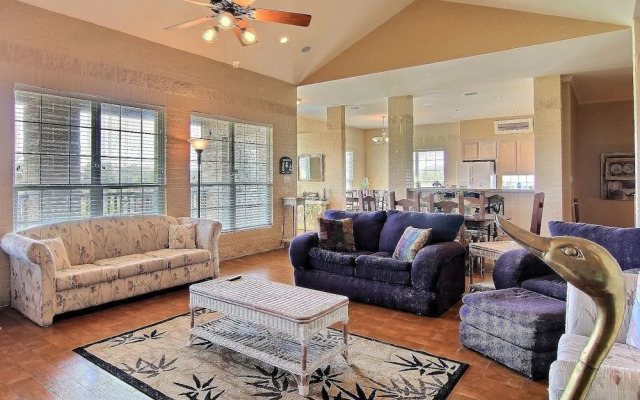 Groff's Getaway 646 by RedAwning