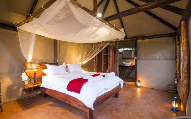 Mukambi Fig Tree Bush Camp – All Inclusive