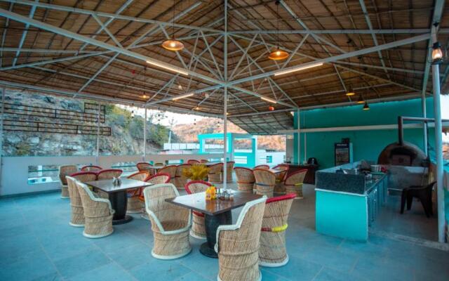 Lb The Amar Palace