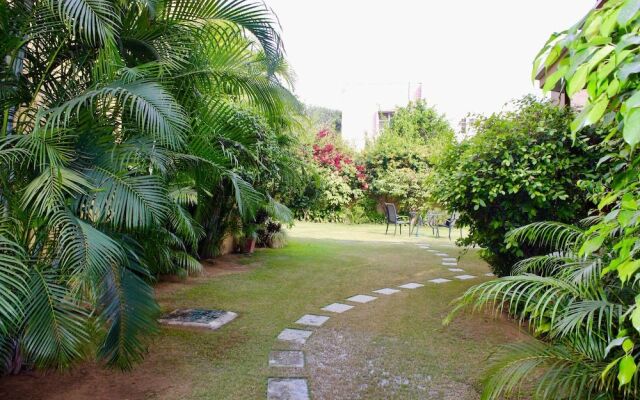 Malik's Villa Menage