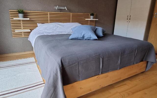 R63 Apartment with Terrace