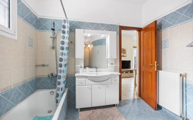 Sofie s Garden View Apartment