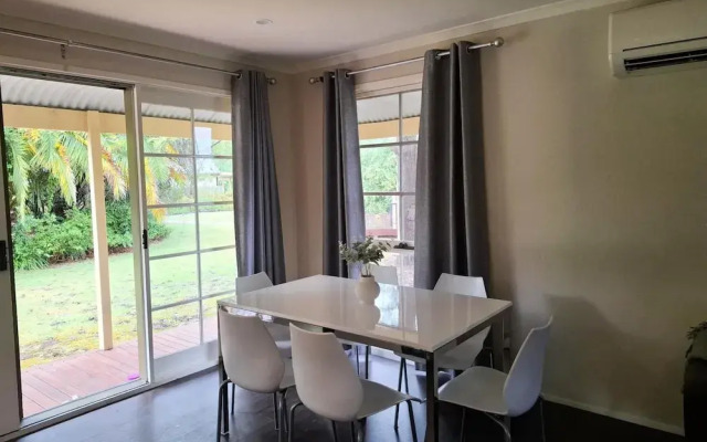 Winbi River Resort Holiday Rentals