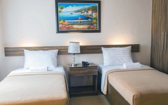 Leope Hotel