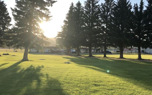 Sportsman's Lodge