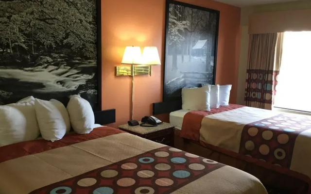 Super 8 by Wyndham Dandridge