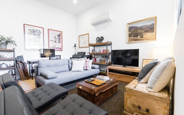MURRAY, 1BDR Fitzroy Apartment