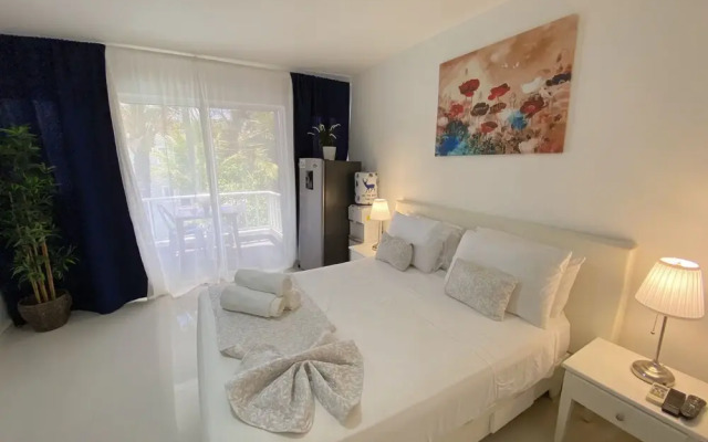 SOL CARIBE DELUXE STUDIOS playa LOS CORALES