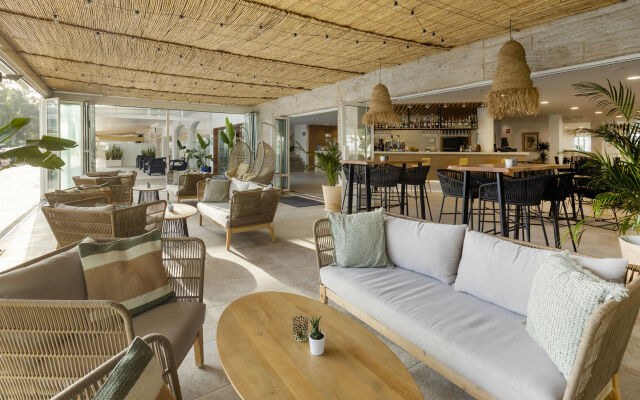 Universal Aparthotel Elisa