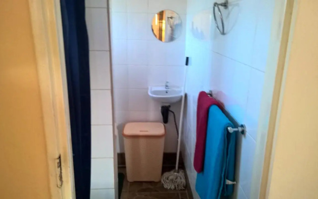 Furnished self-catering bedsitter