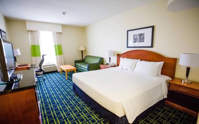 Fairfield Inn by Marriott Toronto Oakville