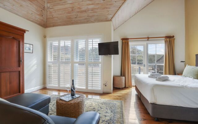 Brokenback Views Country Estate