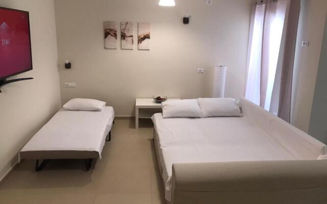 Green View Apartment