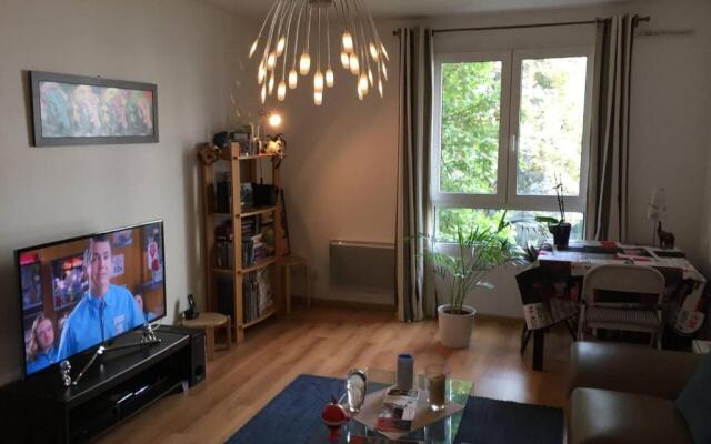 Appart 2 Pieces 50M2 Courbevoie / La Defense