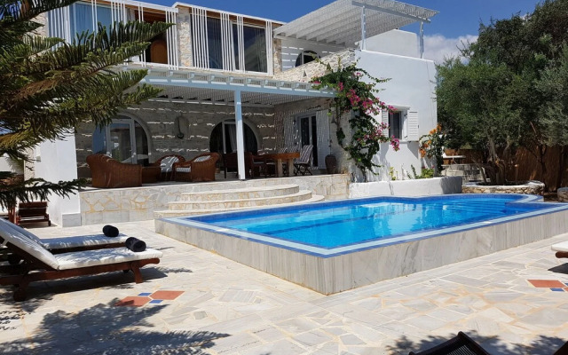 Paros Holiday Villa Alyki