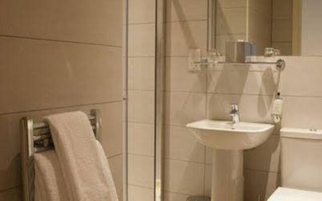 Fountain Court Apartments - Braid