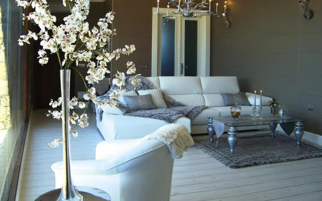 Torre del Sol - Charming Vacation Home
