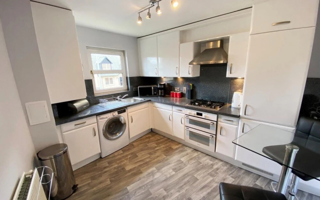 NEW Super 2 Bedroom Flat in Falkirk