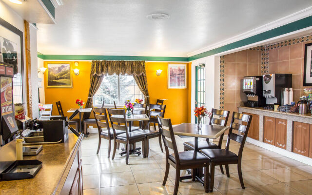 Americas Best Value Inn Denver