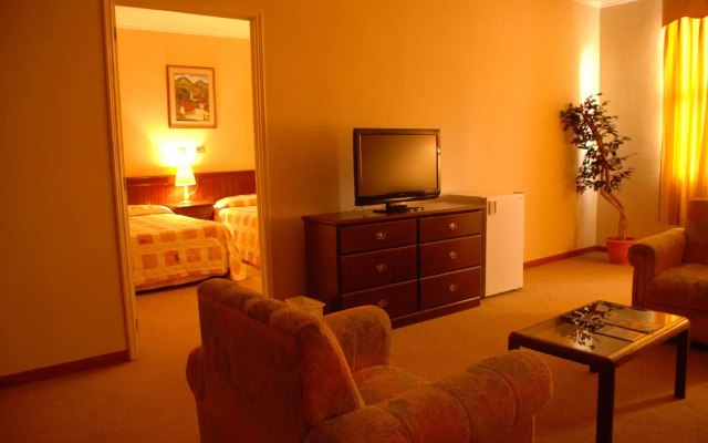 Hotel Capital