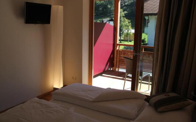 Garni - Hotel Am Burghuegel