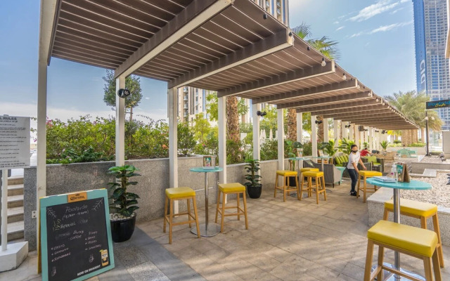 HiGuests - Amna Tower