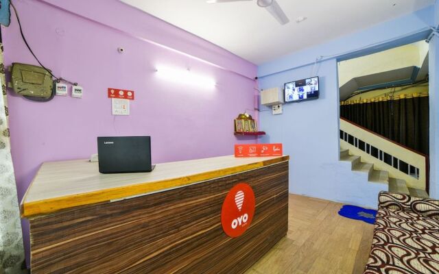 OYO 17316 Radika Residency