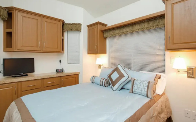 Golden Village Palms RV Resort