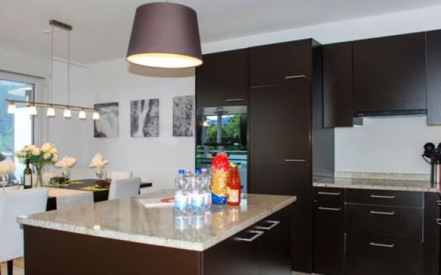 Vista Lago Maggiore 1.floor left