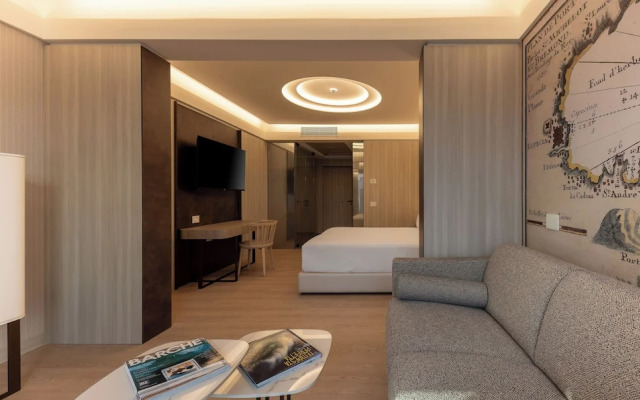 Porto Lotti Suite Hotel