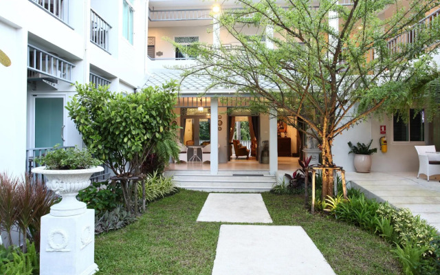 Villa Amphawa