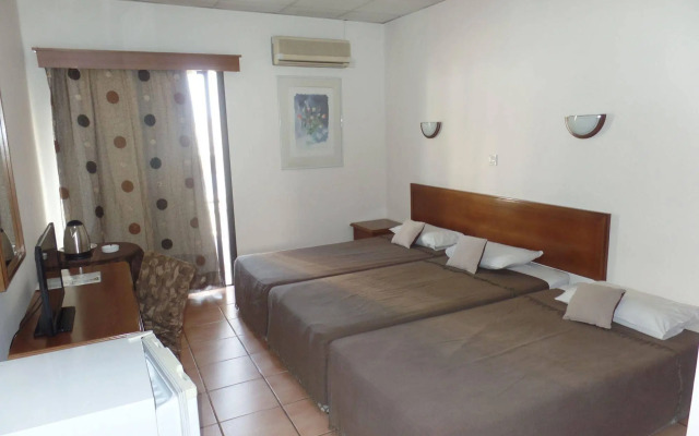 Metropole Hotel